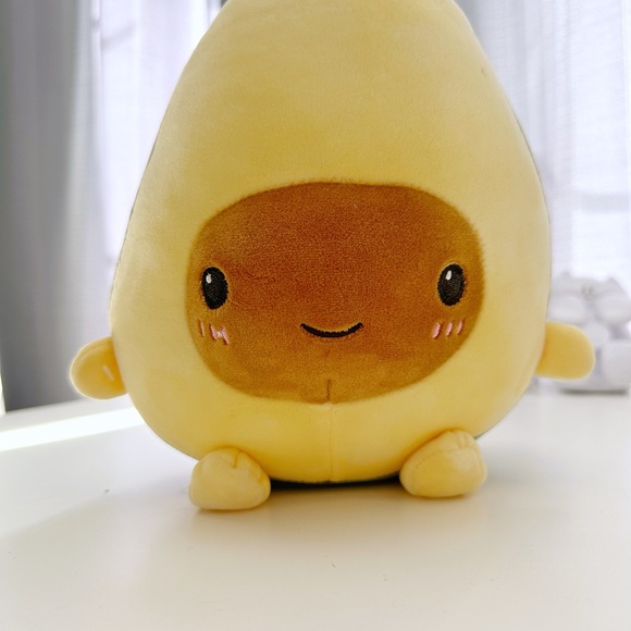 CUTE Avocado Plushie - Picture 2 of 4